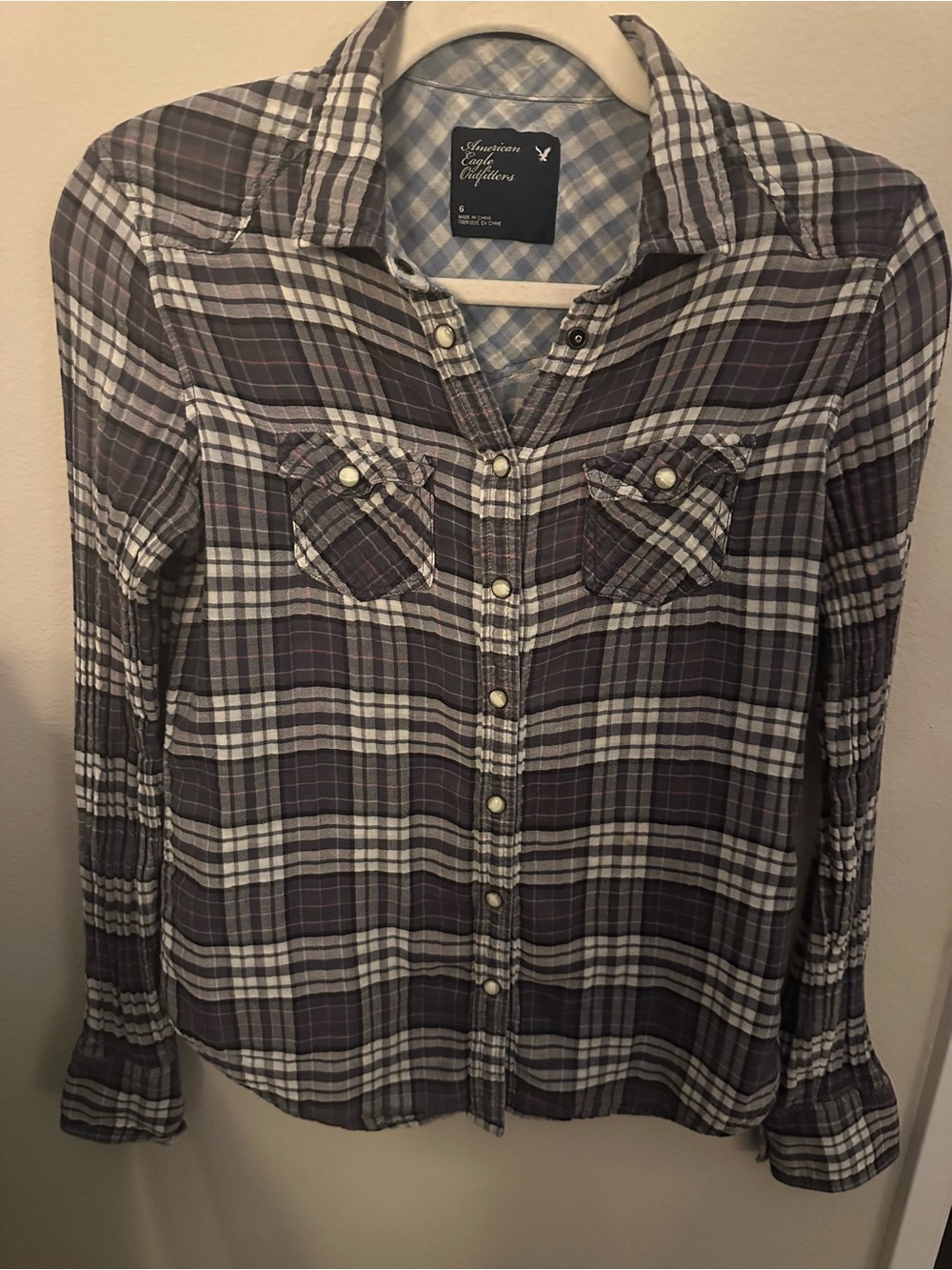 American Eagle Outfitters Women’s Gray Plaid shirt, with Blue & White Check
